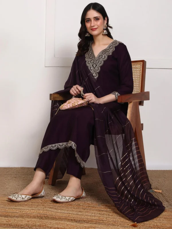 New Ethnic 4 You Embroidered Kurta, Salwar & Dupatta Set