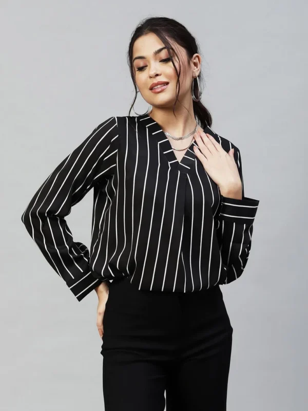 Selvia Women Regular Fit Printed Mandarin Collar Casual Shirt