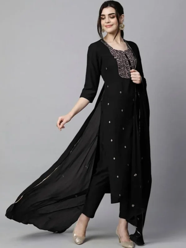 ANJIKI Women Cotton Blend Kurti Pant Dupatta Set